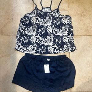 NWT Cozy Rozy Navy and White Floral Pajama Set